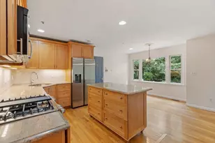 57 Cobblestone Circle, North Andover, MA 01845 - Photo 2
