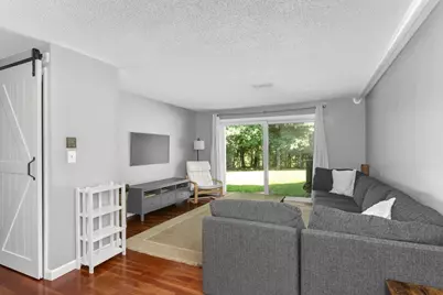 802 Franklin Crossing #802, Franklin, MA 02038 - Photo 4