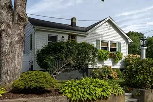 13 Lincoln St, Wareham, MA 02571 - Photo 1