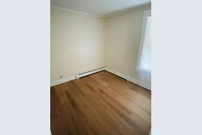 50 Linden St #1, Holyoke, MA 01040 - Photo 6