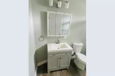 50 Linden St #1, Holyoke, MA 01040 - Photo 4