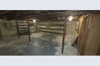 22 Pitcairn St, Revere, MA 02151 - Photo 40