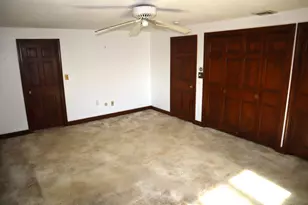22 Pitcairn St, Revere, MA 02151 - Photo 12