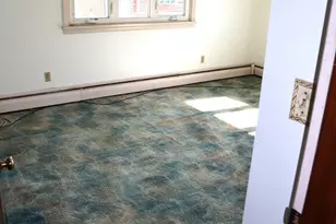 22 Pitcairn St, Revere, MA 02151 - Photo 20