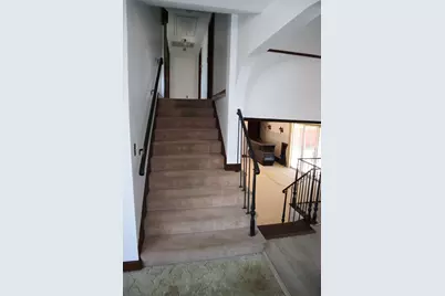 22 Pitcairn St, Revere, MA 02151 - Photo 10
