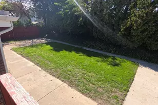 22 Pitcairn St, Revere, MA 02151 - Photo 30