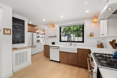 2 Leeds Street, Boston, MA 02127 - Photo 10