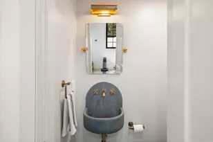 2 Leeds St, Boston, MA 02127 - Photo 30