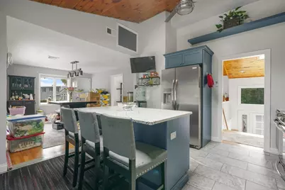 37 Slade St, Swansea, MA 02777 - Photo 6