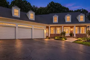 70 Appaloosa Ln, West Springfield, MA 01089 - Photo 2