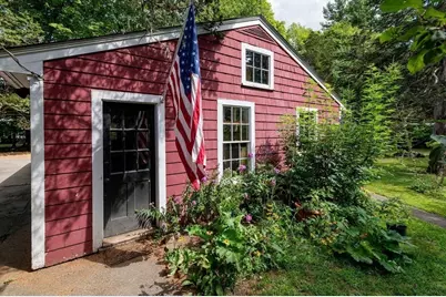 1248 Pleasant St, Brockton, MA 02301 - Photo 28