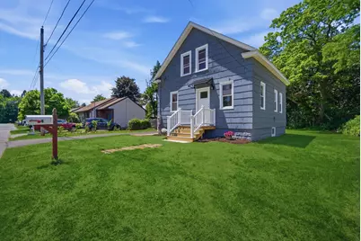 4 Wilson Str, Wilbraham, MA 01095 - Photo 2
