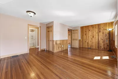 102 Lemuel Ave, Chicopee, MA 01013 - Photo 10