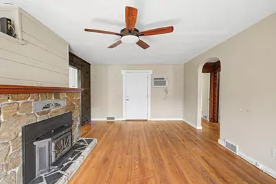 1161 E Mountain Rd, Westfield, MA 01085 - Photo 12