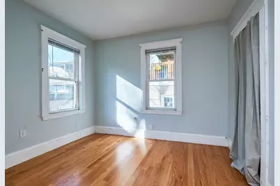 17 Mount Ida Rd #1, Boston, MA 02122 - Photo 8