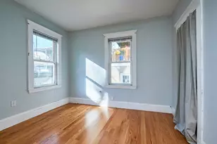 17 Mt Ida Rd, Boston, MA 02122 - Photo 8