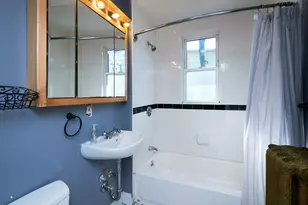 17 Mt Ida Rd, Boston, MA 02122 - Photo 4