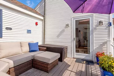 15 Cottage St #3, Provincetown, MA 02657 - Photo 8