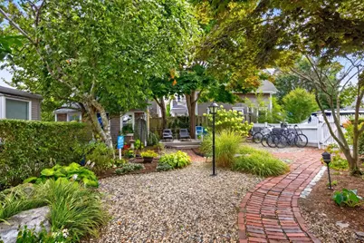 15 Cottage St #3, Provincetown, MA 02657 - Photo 32