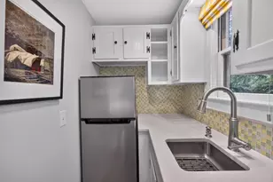 15 Cottage St, Provincetown, MA 02657 - Photo 16