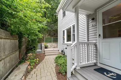 95 Pine St #A, Manchester by the Sea, MA 01944 - Photo 2