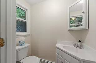 95 Pine St, Manchester by the Sea, MA 01944 - Photo 10
