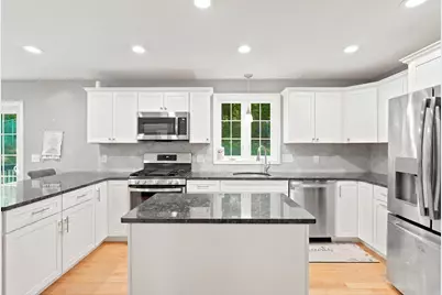 883 West Lowell Ave., Haverhill, MA 01832 - Photo 8