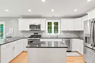 883 W Lowell Ave, Haverhill, MA 01832 - Photo 8