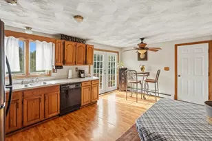 4 Henry Marsh Rd, Oxford, MA 01540 - Photo 6