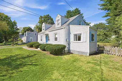 24 Grandview St, Northampton, MA 01062 - Photo 2