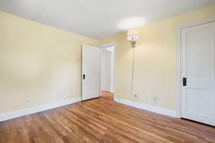 24 Grandview St, Northampton, MA 01062 - Photo 8