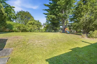 24 Grandview St, Northampton, MA 01062 - Photo 20