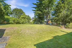 24 Grandview St, Northampton, MA 01062 - Photo 20
