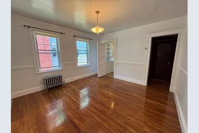33 Brington Rd #1, Brookline, MA 02445 - Photo 4