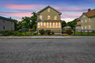 34 Ashley St, Springfield, MA 01105 - Photo 2