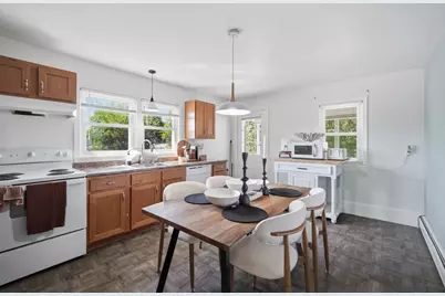 34 Ashley St, Springfield, MA 01105 - Photo 14