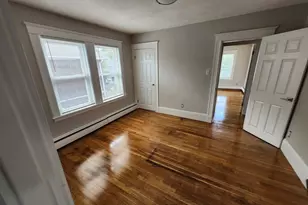 115 Clarence St, Everett, MA 02149 - Photo 2