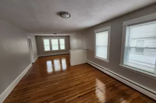 115 Clarence St, Everett, MA 02149 - Photo 4