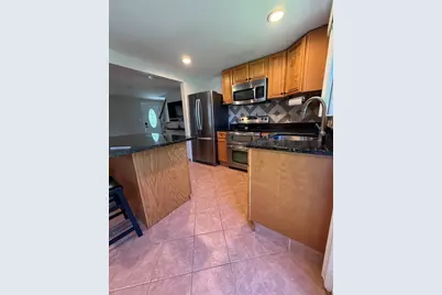 58 Bailey St, Worcester, MA 01602 - Photo 8
