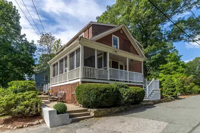 6 Hillcrest Rd, Beverly, MA 01915 - Photo 2