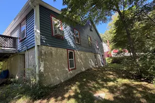 15 Warsaw Ave, Dudley, MA 01571 - Photo 4