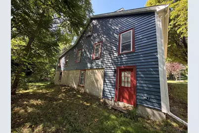 15 Warsaw Avenue, Dudley, MA 01571 - Photo 2