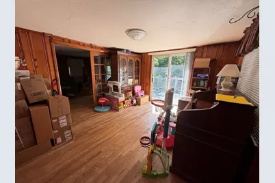 15 Warsaw Avenue, Dudley, MA 01571 - Photo 8