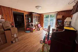 15 Warsaw Ave, Dudley, MA 01571 - Photo 8