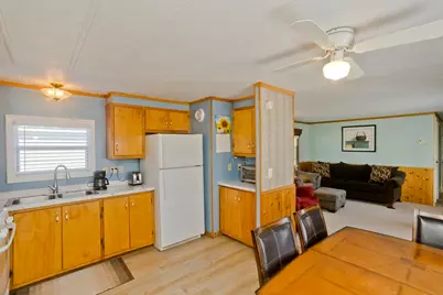 56 Klondike Ave, Westfield, MA 01085 - Photo 8