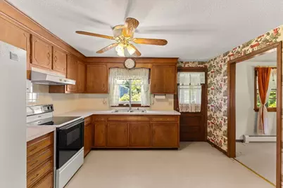 18 Wildwood Ave, Taunton, MA 02780 - Photo 20