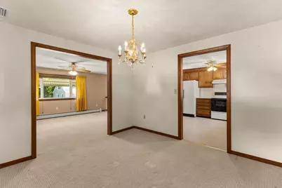 18 Wildwood Ave, Taunton, MA 02780 - Photo 16