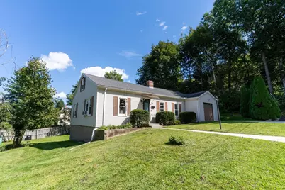 15 Maple Ter, Palmer, MA 01080 - Photo 2