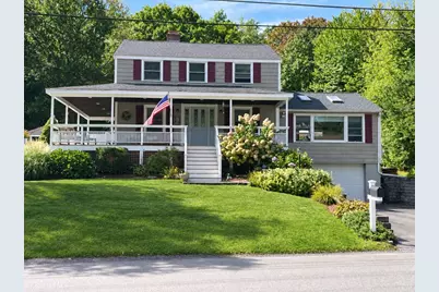 11 Phyllis Avenue, Burlington, MA 01803 - Photo 2