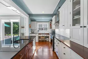 557 Smith Neck Rd, Dartmouth, MA 02748 - Photo 10